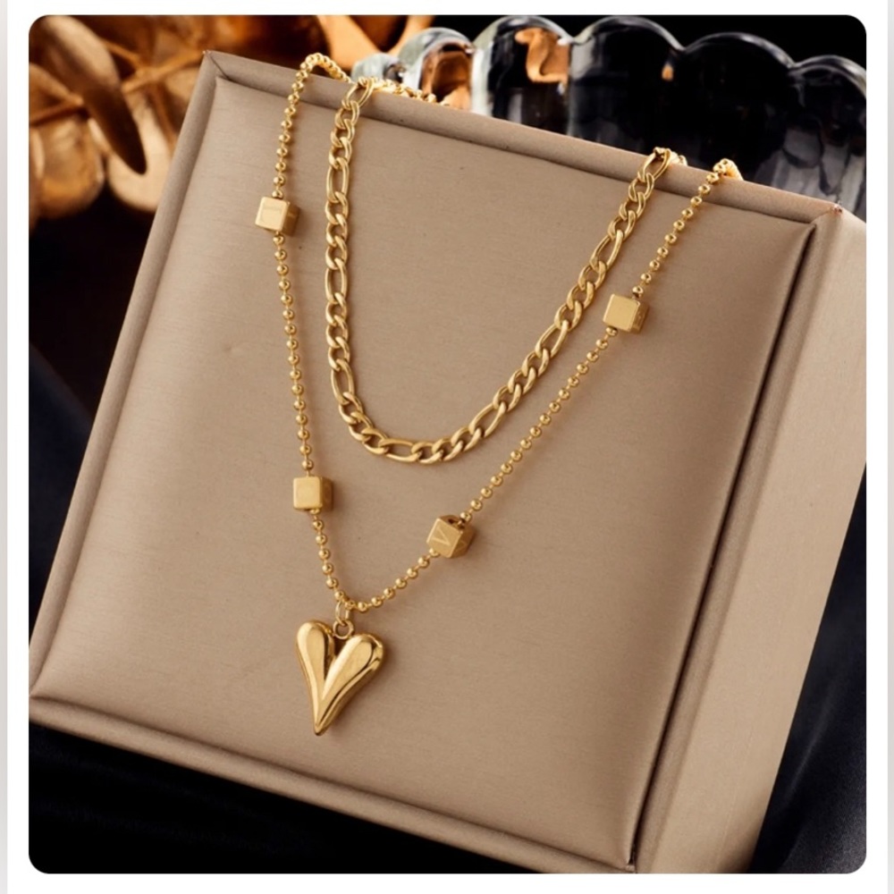 Heart necklace with lil cubes followed by 2 different linked chains 18k plated